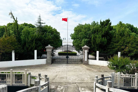 双凤纪念园大门图