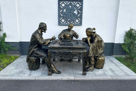 上海市青浦区九天陵园特色雕像图